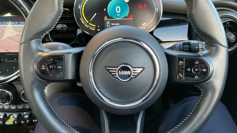 MINI Hatchback 135kW Cooper S Level 3 33kWh 3dr Auto Electric Hatchback